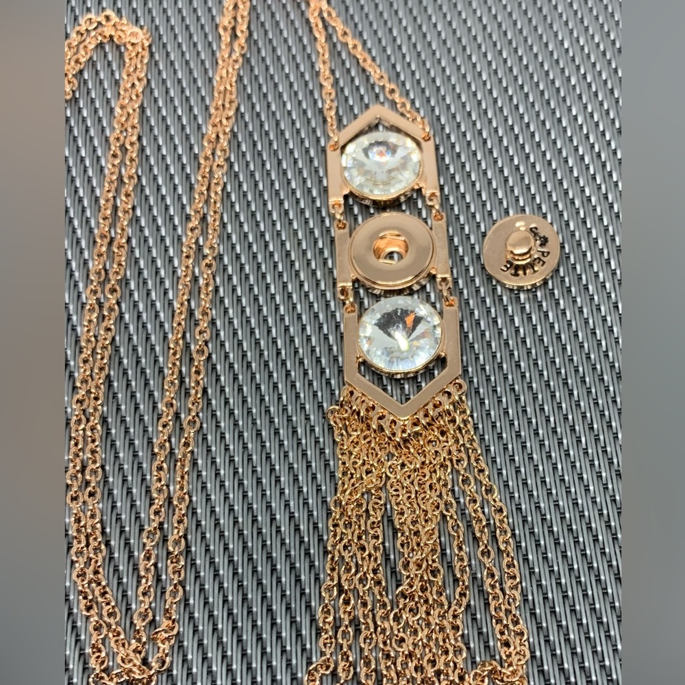💗SALE - Rose Gold Tasseled Snap Button MOM Necklace - Ginger Snaps & Co - Picture 5 of 11